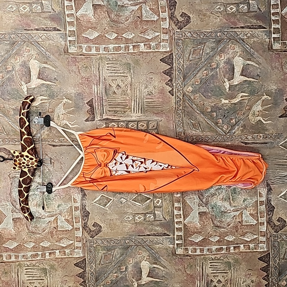 Splish one piece swim suit Made in USA Size 32 ~Medium size chart thin strap